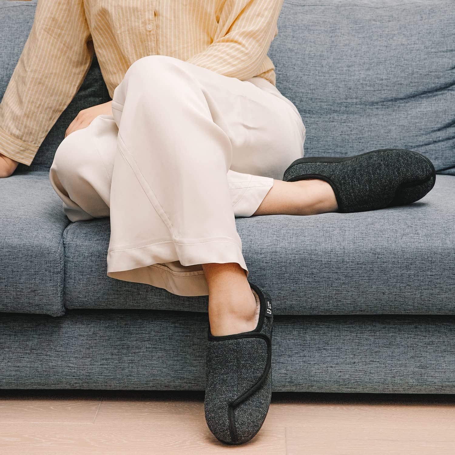 LongBay Womens Adjustable Slippers Memory Foam Cozy Wide Diabetic House Shoes Edema Orthopedic Neuropathy Indoor Outdoor - Image 2